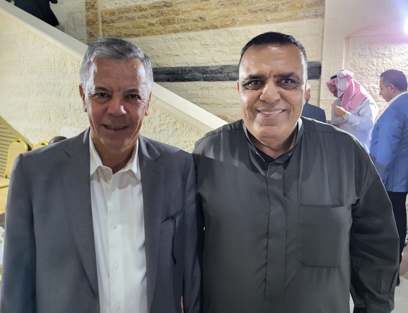 رجل الأعمال ناصر سعيد الركيبات يستقبل المهنئين بنجاح عملية زراعة الكلى