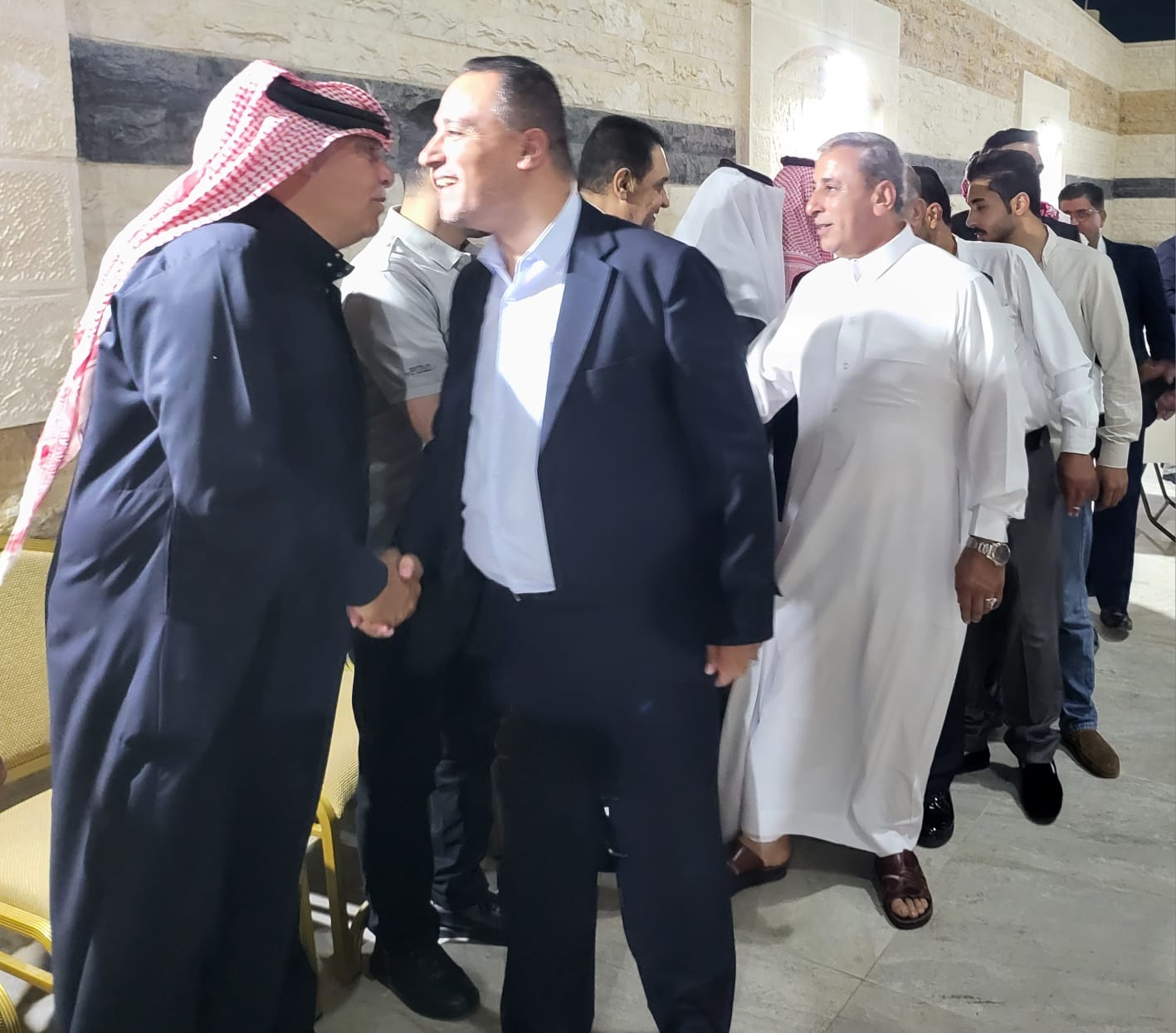 رجل الأعمال ناصر سعيد الركيبات يستقبل المهنئين بنجاح عملية زراعة الكلى