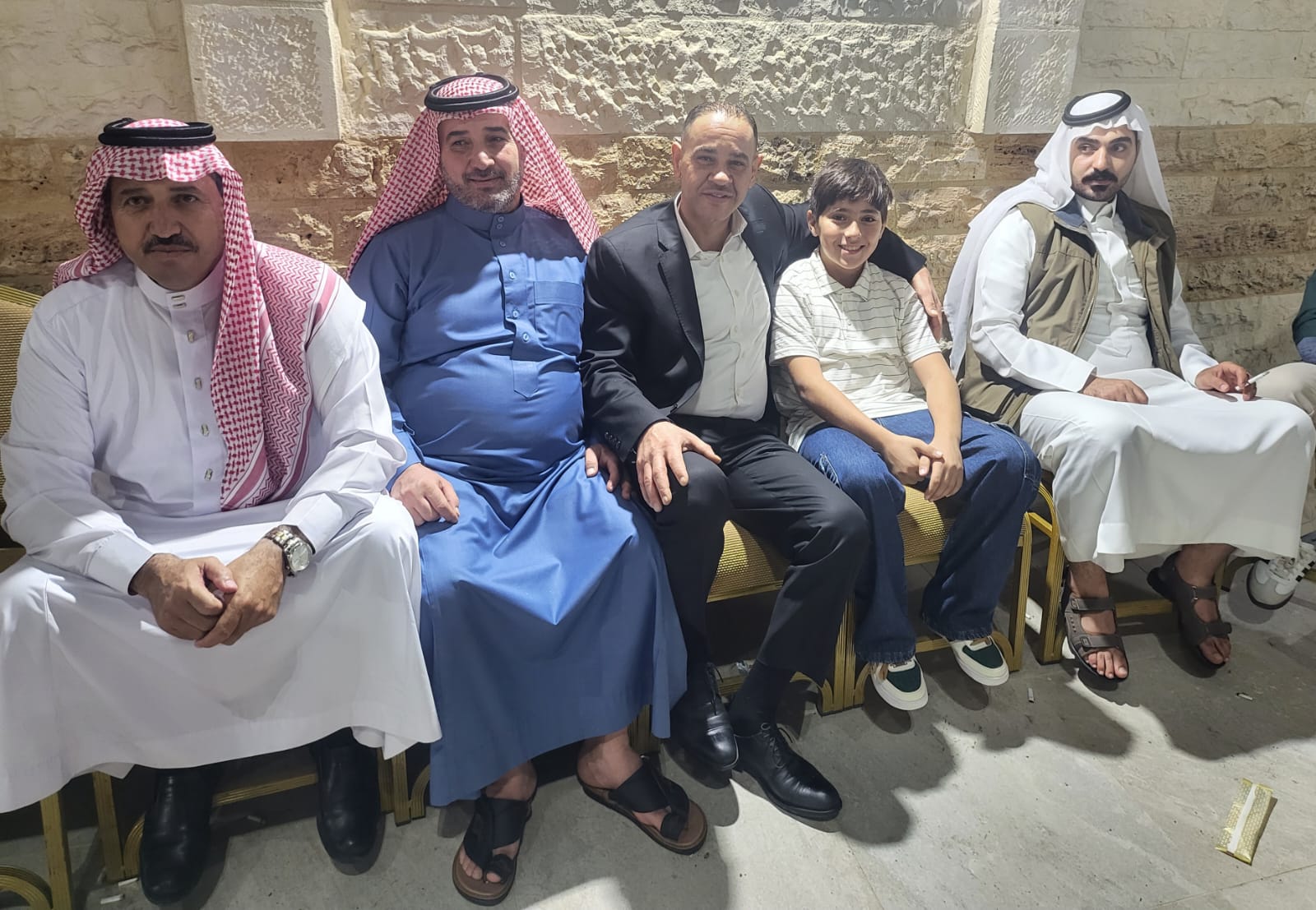 رجل الأعمال ناصر سعيد الركيبات يستقبل المهنئين بنجاح عملية زراعة الكلى