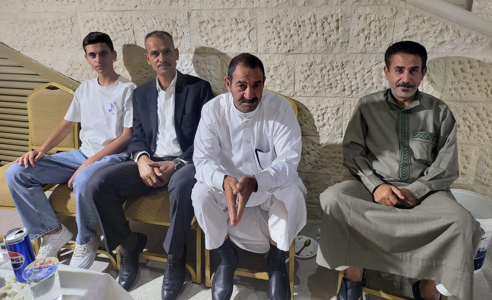 رجل الأعمال ناصر سعيد الركيبات يستقبل المهنئين بنجاح عملية زراعة الكلى