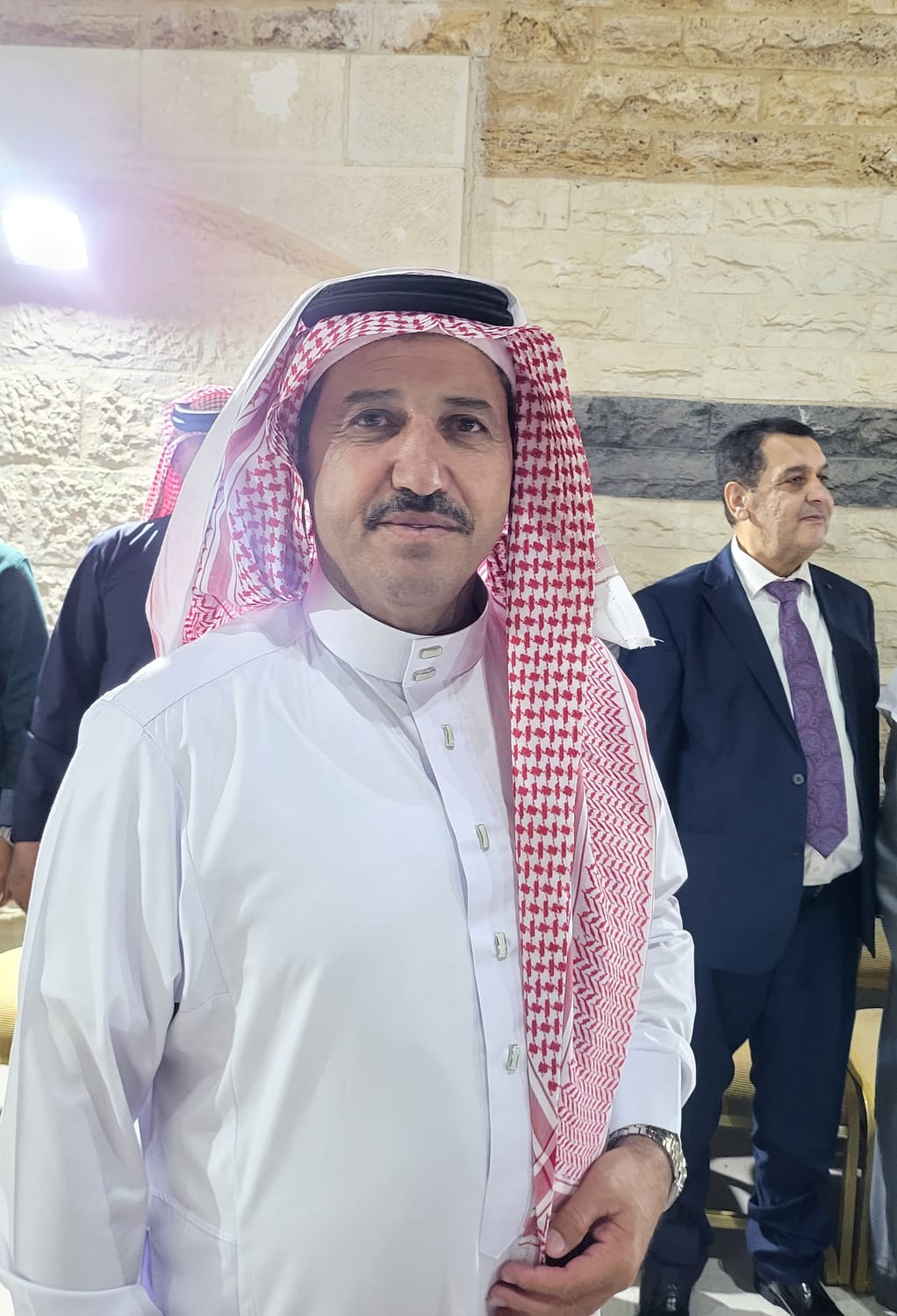 رجل الأعمال ناصر سعيد الركيبات يستقبل المهنئين بنجاح عملية زراعة الكلى