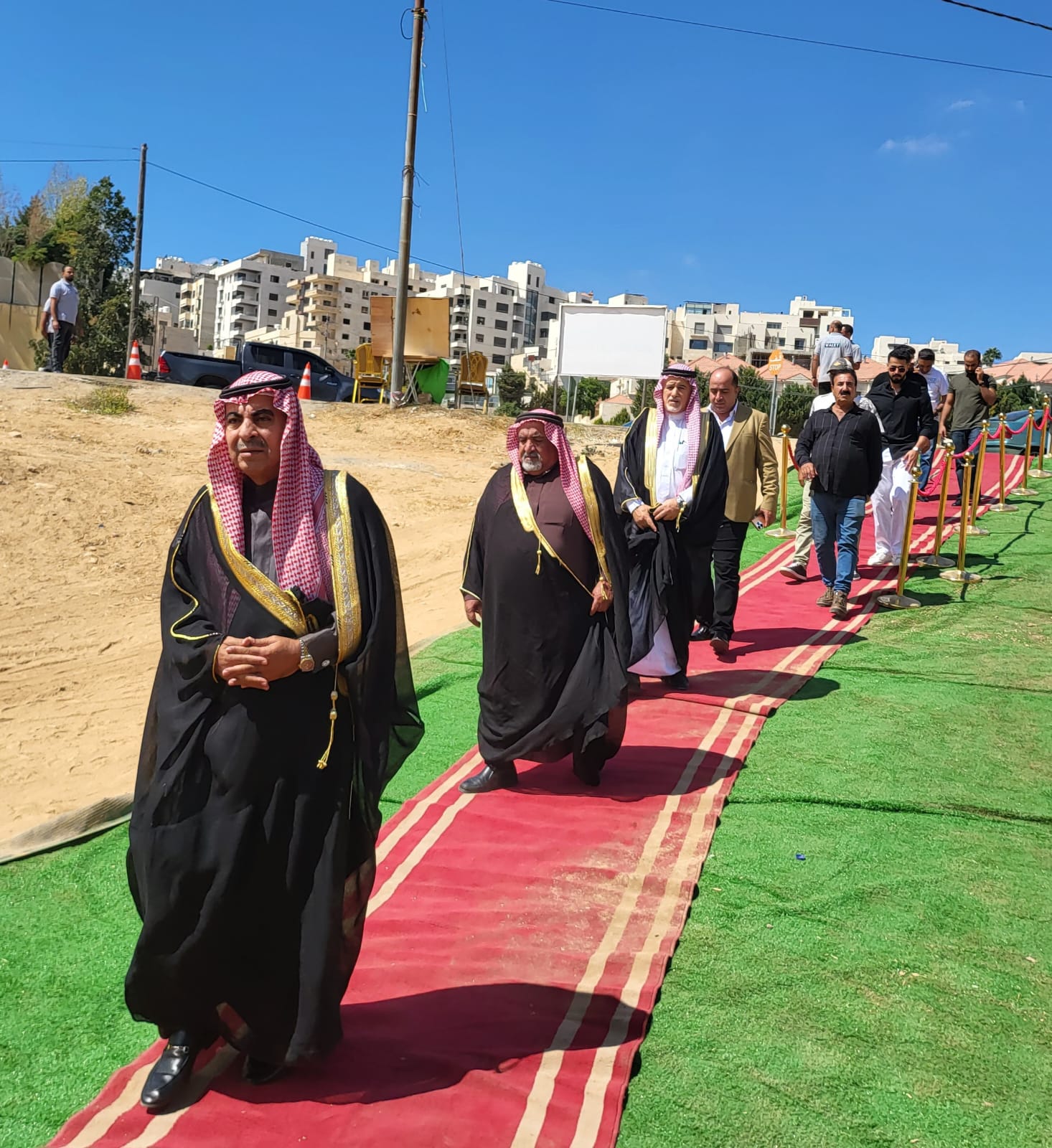 حشود غفيرة تشارك مروان الركيبات حفل زفاف نجله المهندس عبدالله في دابوق