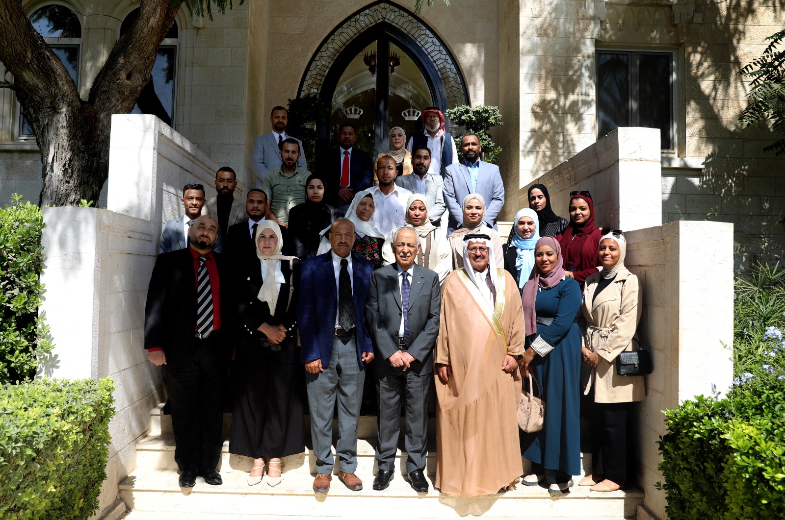 العيسوي: التحديث الشامل خيار وطني لا رجعة عنه بقيادة الملك