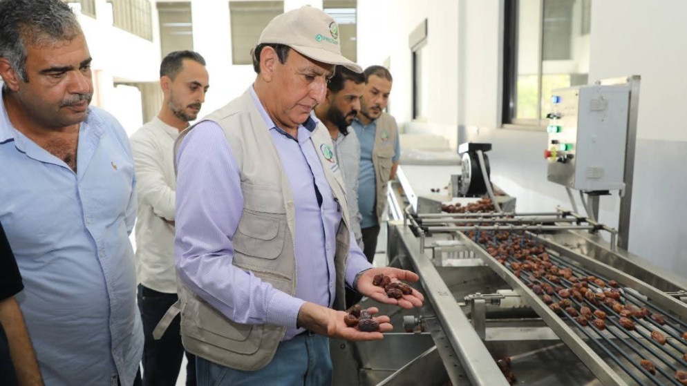 الرواشدة يطلع على مشاريع المركز الوطني للبحوث الزراعية