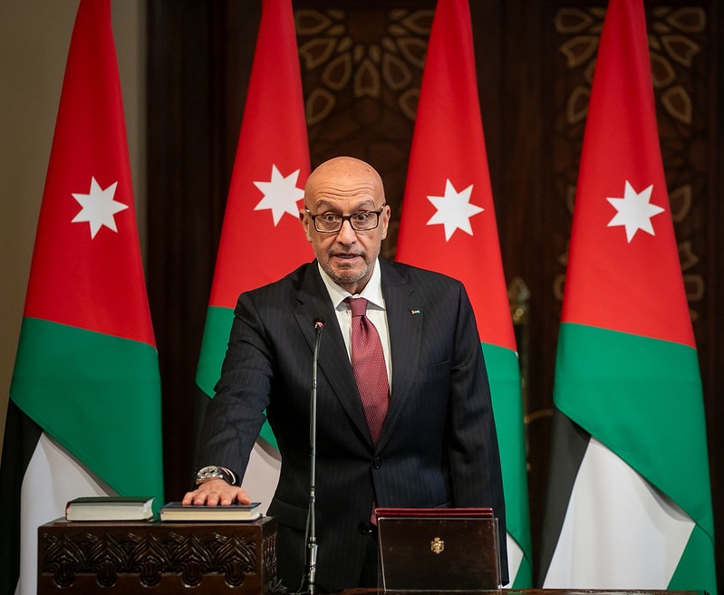 وزير المياه يطلع على الأعمال المبكرة لمشروع الناقل الوطني في العقبة"صورة"