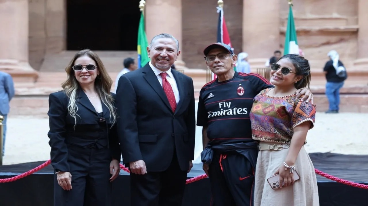 صورة حول : نأمل أن يلعب المنتخب الأردني مباراة في المكسيك نأمل أن يلعب المنتخب الأردني مباراة في المكسيك