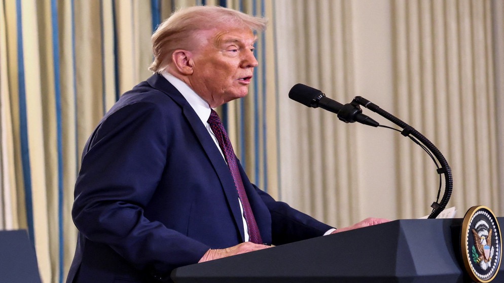 ترامب يعقد اجتماعًا استثنائيًا