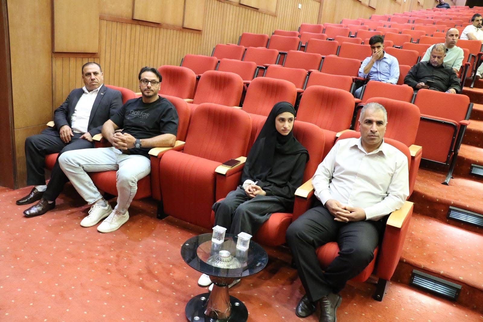 نادي العاملين في جامعة الطفيلة التقنية يكرّم أبناء العاملين الناجحين في الثانوية العامة