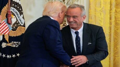 رويترز: ترامب يدعم تغييرات كينيدي جونيور الجذرية في نظام الصحة الأمريكي رغم التحذيرات