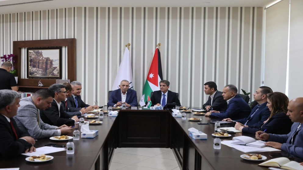 صورة حول : العدوان والرواشدة يبحثان تعزيز التعاون بين وزارتي الشباب والثقافة العدوان والرواشدة يبحثان تعزيز التعاون بين وزارتي الشباب والثقافة