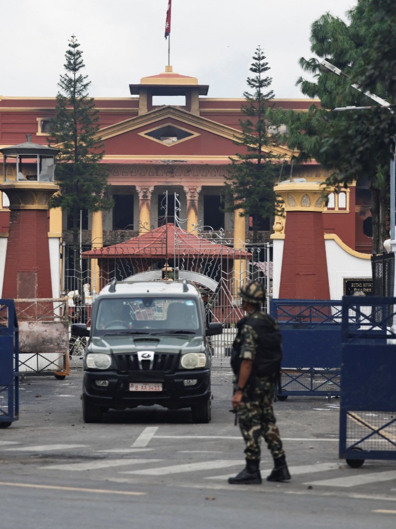 نيبال تواجه أزمة سياسية حادة بعد احتجاجات دامية