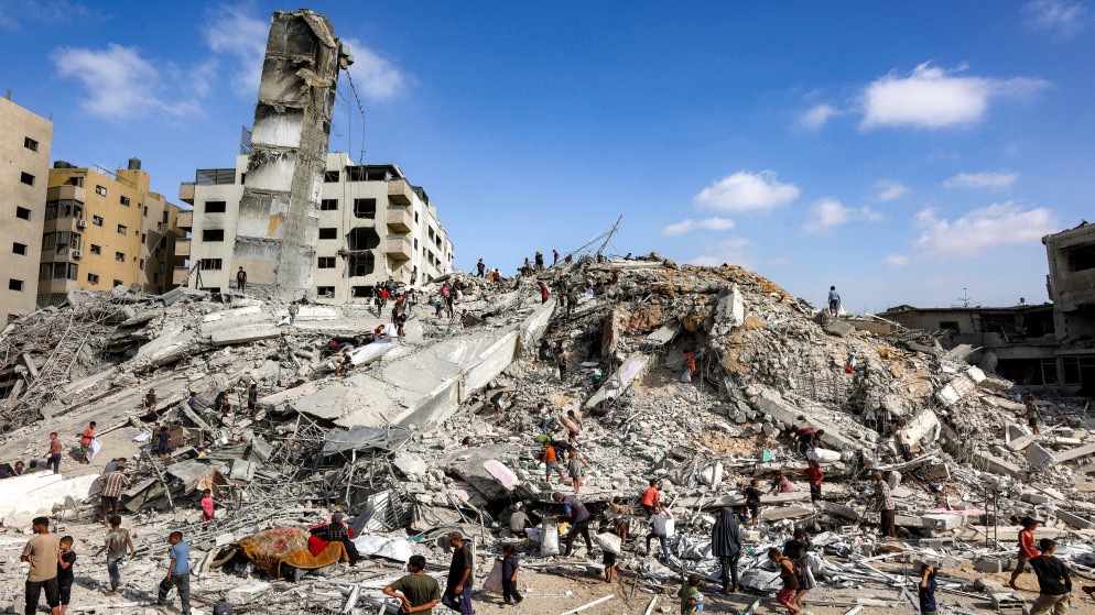 صورة حول : أكثر من 600 أسرة فلسطينية تُشرد يوميًا جراء القصف الإسرائيلي على غزة أكثر من 600 أسرة فلسطينية تُشرد يوميًا جراء القصف الإسرائيلي على غزة