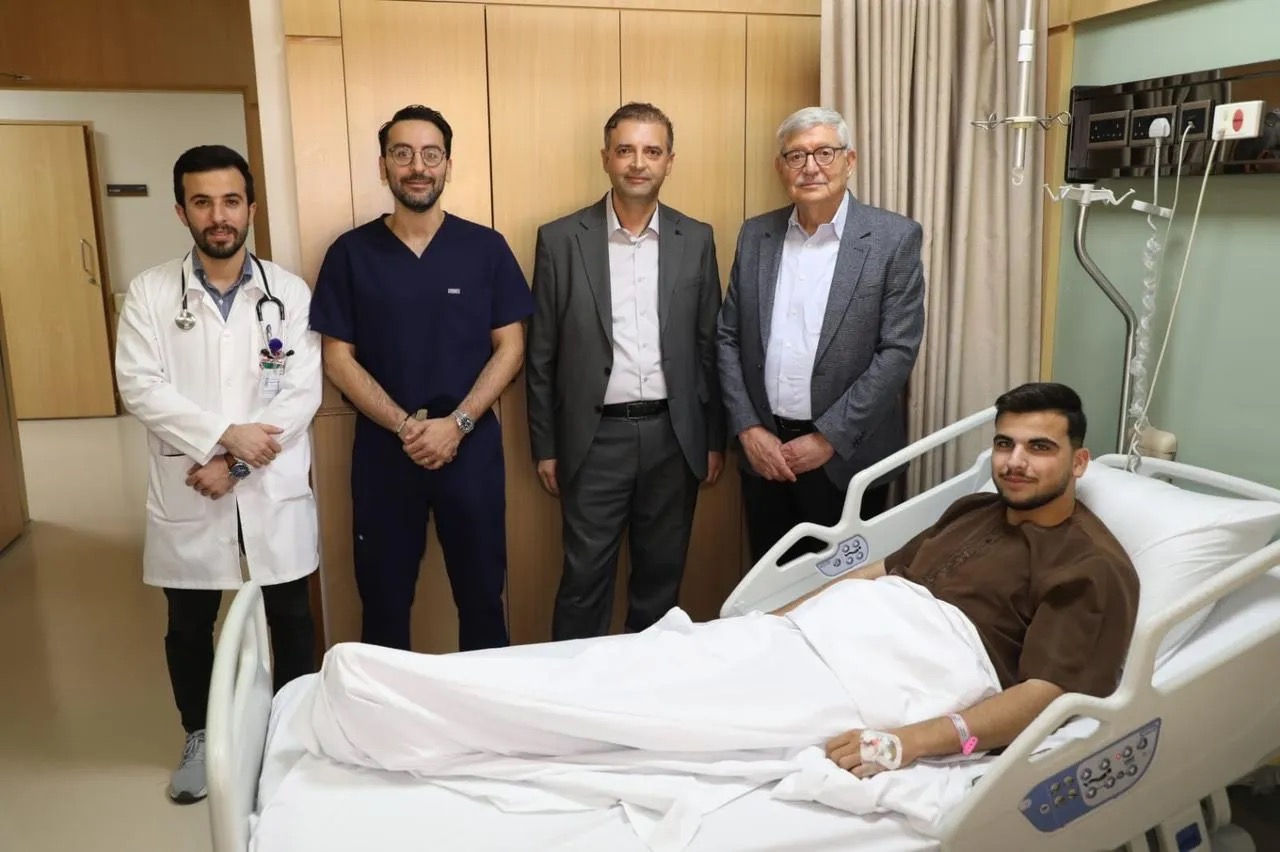 صورة حول : مستشفى الأردن ينقذ شاباً فلسطينياً أصيب برصاص مستوطنين مستشفى الأردن ينقذ شاباً فلسطينياً أصيب برصاص مستوطنين