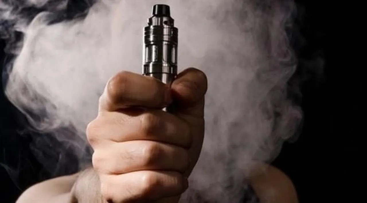 السجائر الإلكترونية ترفع خطر الإصابة بالسكري لدى الشباب