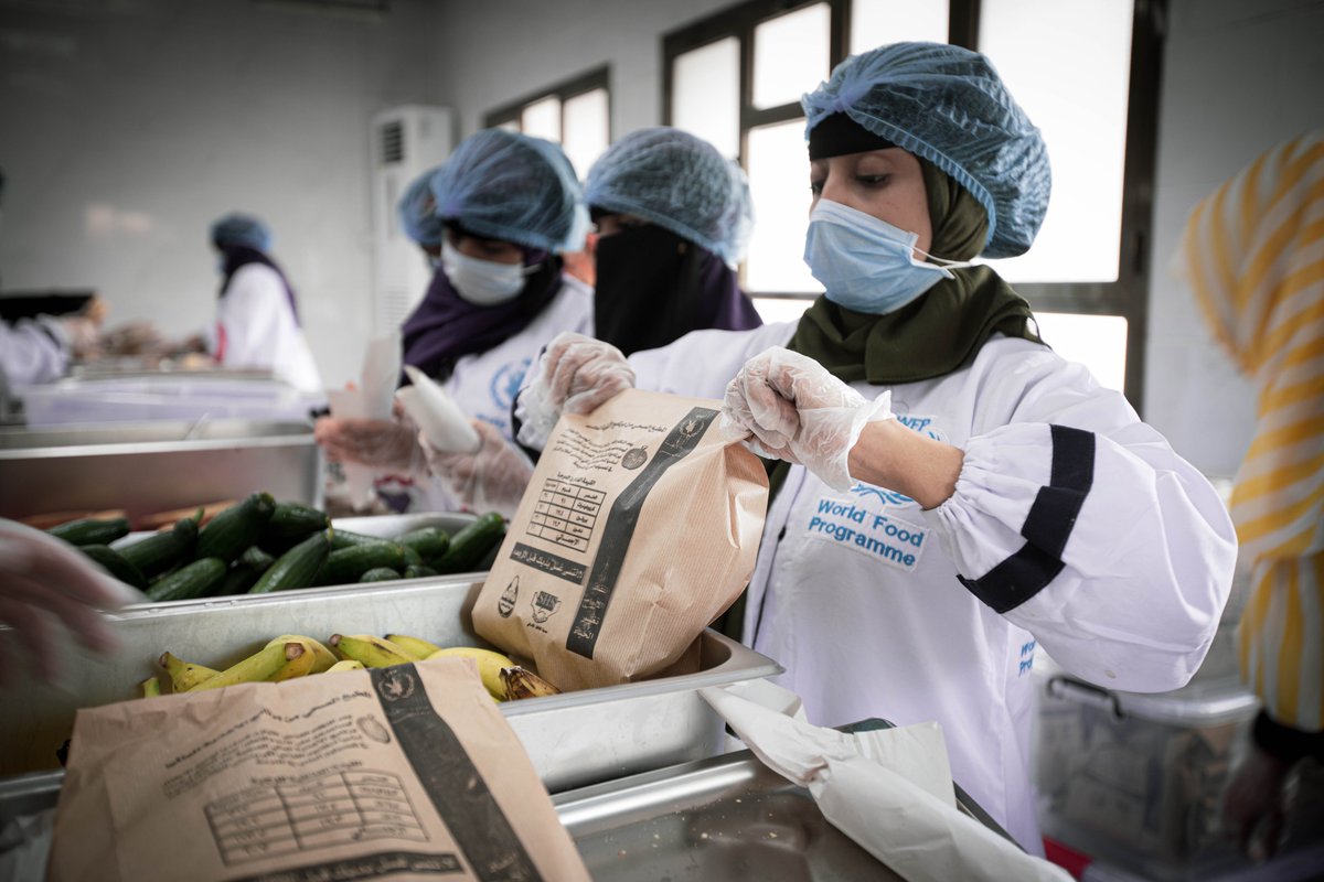 صورة حول : برنامج الأغذية العالمي: 17 مليون دولار لتمويل برنامج التغذية المدرسية في الأردن برنامج الأغذية العالمي: 17 مليون دولار لتمويل برنامج التغذية المدرسية في الأردن