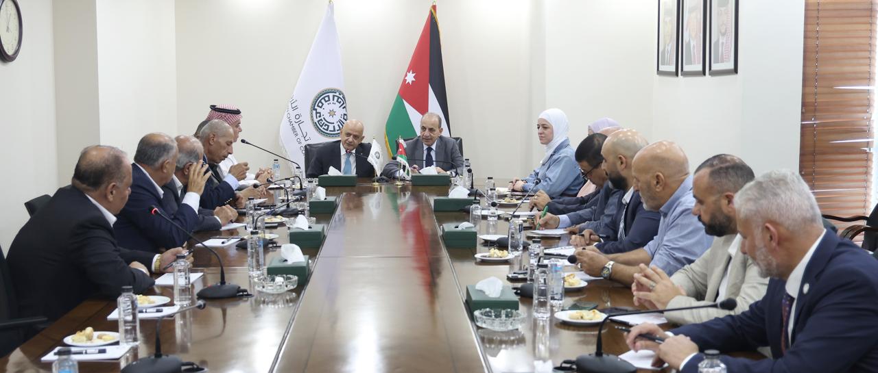 صورة حول : لجنة مشتركة بين وزارة الإدارة المحلية وغرفة تجارة الأردن لمتابعة وحل قضايا القطاع لجنة مشتركة بين وزارة الإدارة المحلية وغرفة تجارة الأردن لمتابعة وحل قضايا القطاع
