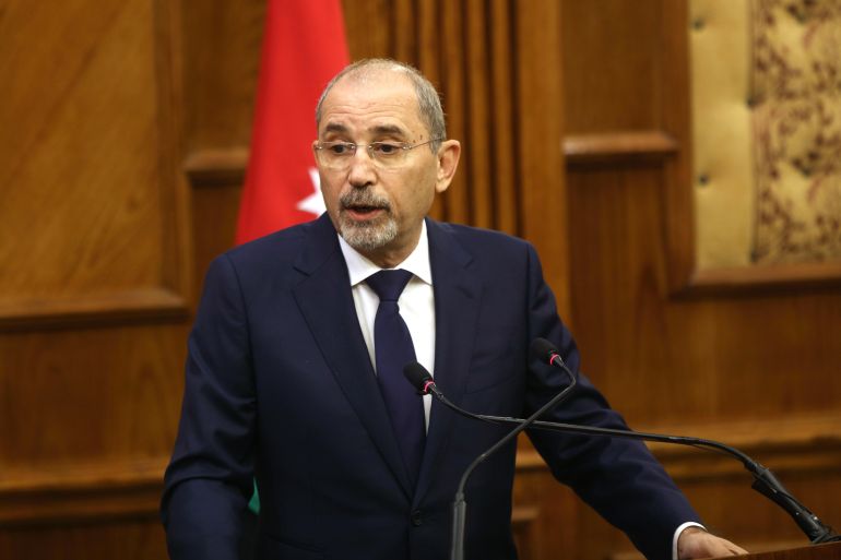 صورة حول : عاجل: الصفدي يرأس اجتماعاً رفيع المستوى لدعم الأطفال الفلسطينيين بالأمم المتحدة عاجل: الصفدي يرأس اجتماعاً رفيع المستوى لدعم الأطفال الفلسطينيين بالأمم المتحدة