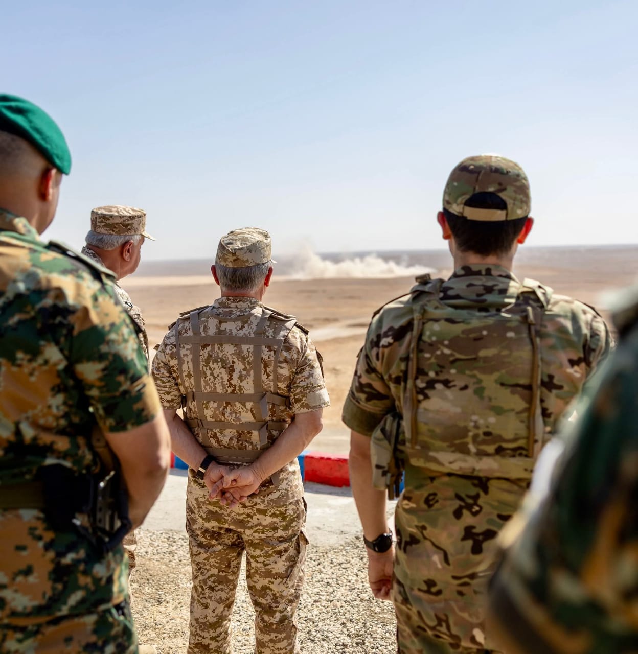 الملك وولي العهد يتابعان تمرين "درع السماء" للدفاع الجوي الملكي