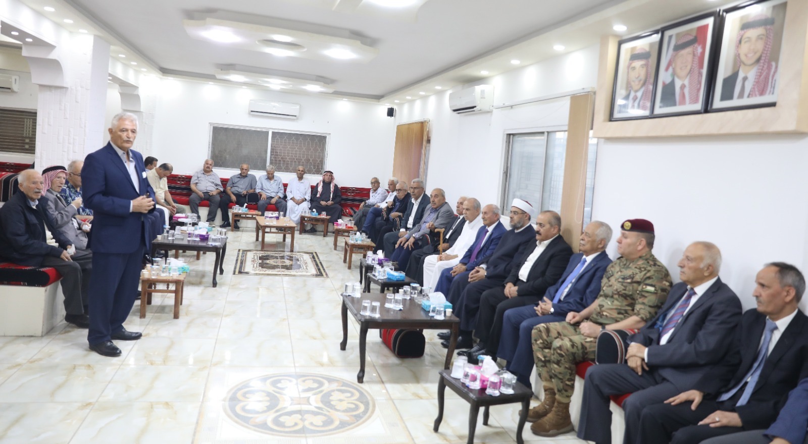 مندوبا عن الملك وولي العهد. العيسوي يعزي الروسان والشريدة والطراونة"صور"