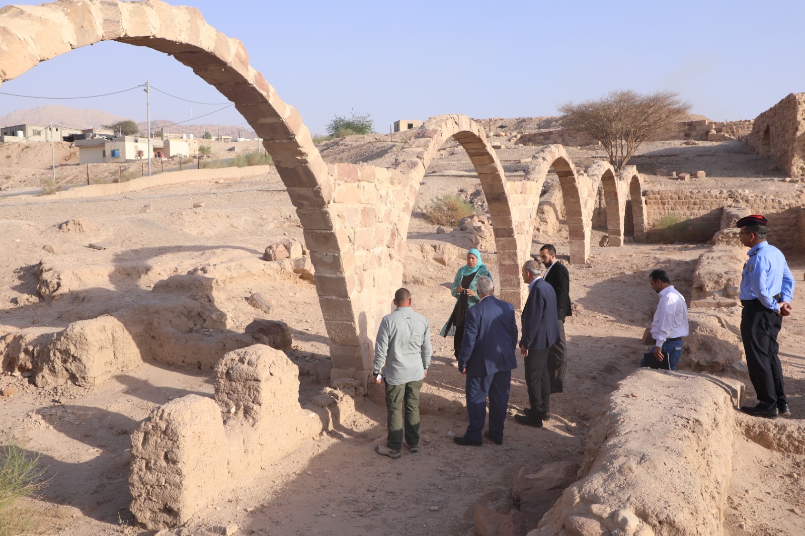 وزير السياحة والآثار يتفقد متحف أخفض مكان على سطح الأرض والمواقع الأثرية في الأغوار الجنوبية