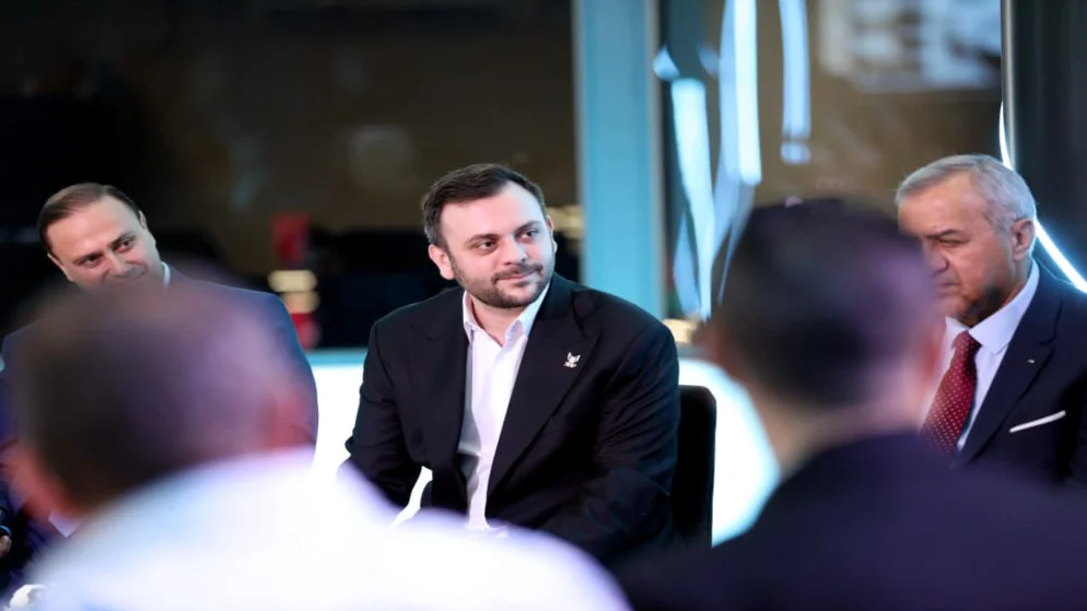 صورة حول : الأمير عمر بن فيصل: الرياضات الإلكترونية قطاع واعد والأردن يستعد لاستضافة الدوري العربي لأول مرة الأمير عمر بن فيصل: الرياضات الإلكترونية قطاع واعد والأردن يستعد لاستضافة الدوري العربي لأول مرة