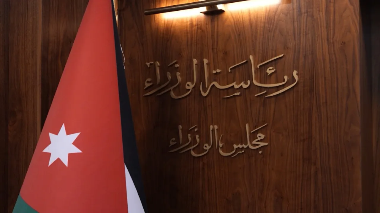 صورة حول : قرارات حكومية جديدة لتنظيم تعيين الحالات الإنسانية في القطاع العام قرارات حكومية جديدة لتنظيم تعيين الحالات الإنسانية في القطاع العام