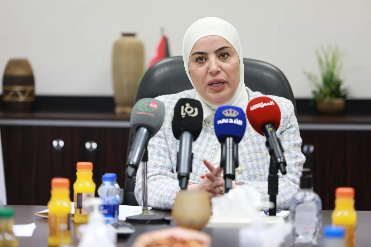 صورة حول : إطلاق خدمة "المعونة الطارئة" عبر منصة إلكترونية إطلاق خدمة "المعونة الطارئة" عبر منصة إلكترونية