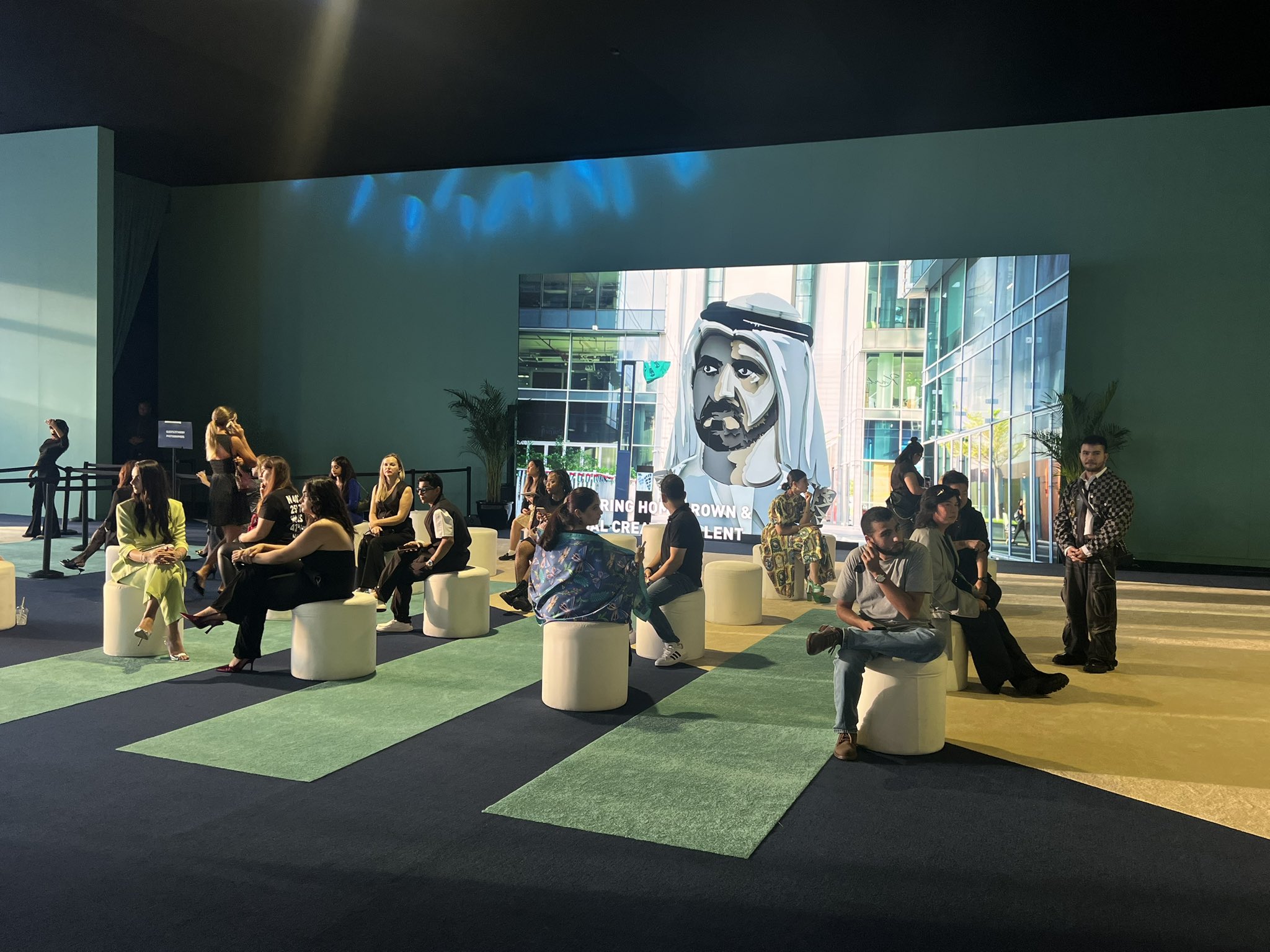 صورة حول : اليوم الأخير لأسبوع دبي للموضة يختتم فعالياته بمشاركة واسعة اليوم الأخير لأسبوع دبي للموضة يختتم فعالياته بمشاركة واسعة