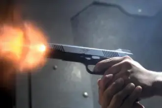 عاجل | شقيق نائب سابق يطلق النار على أخيه داخل مكتبه