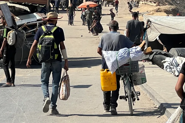 صورة حول : عاجل | بالفيديو .. شارع الرشيد يفتح أمام النازحين للعودة إلى غزة عاجل | بالفيديو .. شارع الرشيد يفتح أمام النازحين للعودة إلى غزة