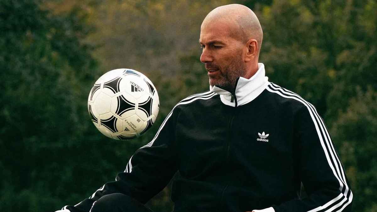 زيدان يتصدر قائمة المرشحين لخلافة مدرب ليفربول سلوت