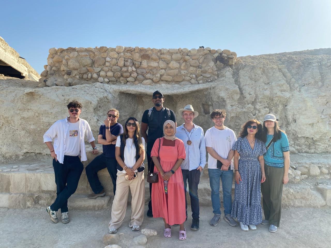 صورة حول : بتنظيم من هيئة تنشيط السياحة … وفد إعلامي بريطاني يختتم زيارة إلى المملكة بتنظيم من هيئة تنشيط السياحة … وفد إعلامي بريطاني يختتم زيارة إلى المملكة