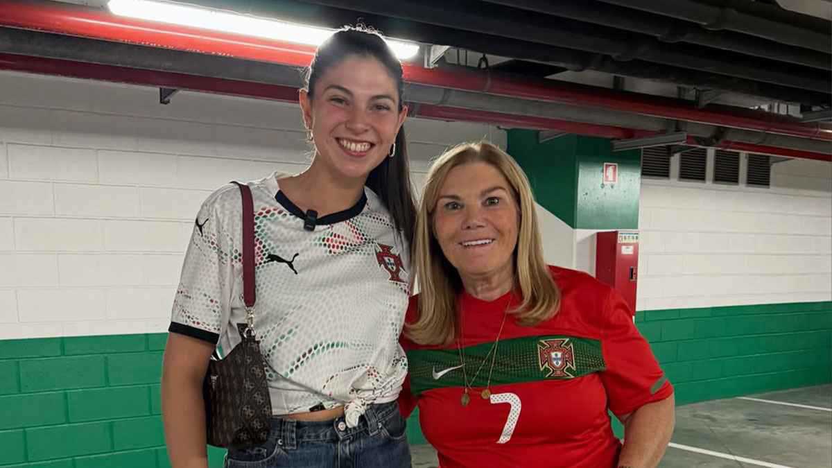 سيلين ديب تخطف الأنظار في مباراة البرتغال وتسعى لمقابلة رونالدو