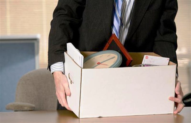 بالاسماء .. التربية تقرر شطب موظفين غابوا عن العمل 10 أيام