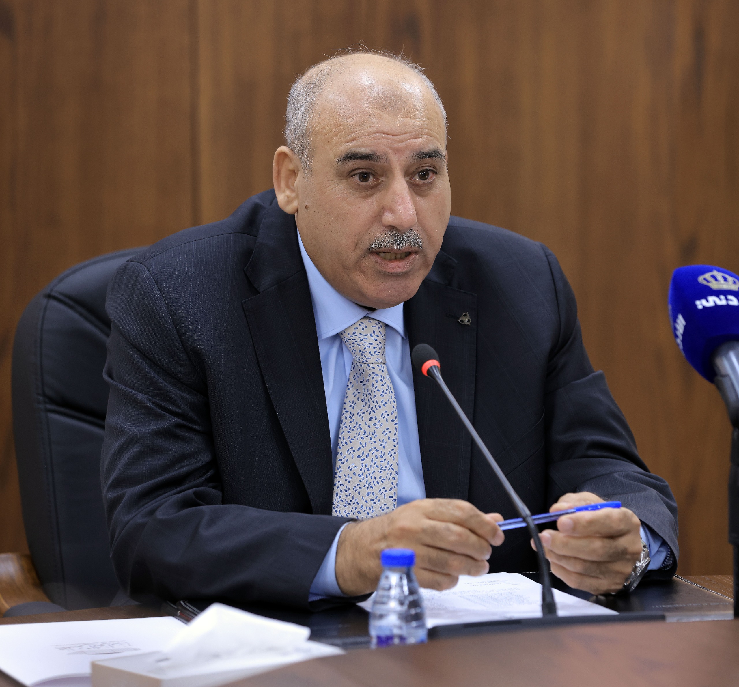 عاجل | القاضي يترأس اجتماعاً للجنة الرد على خطبة العرش