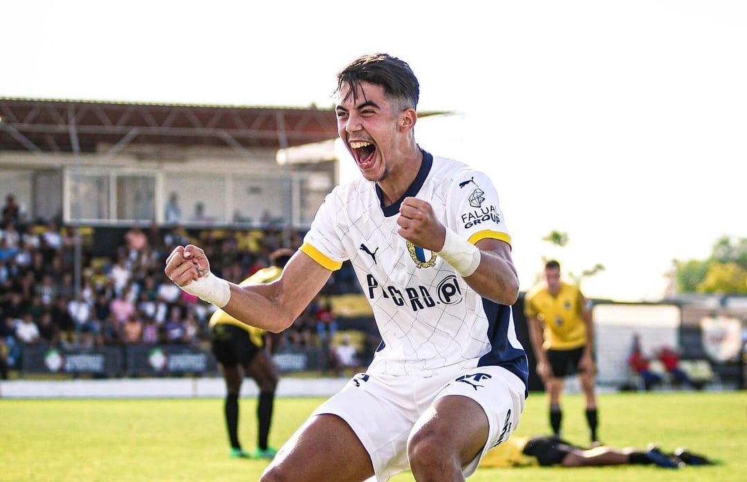 سباق أوروبي للتوقيع مع المغربي ياسر زبيري