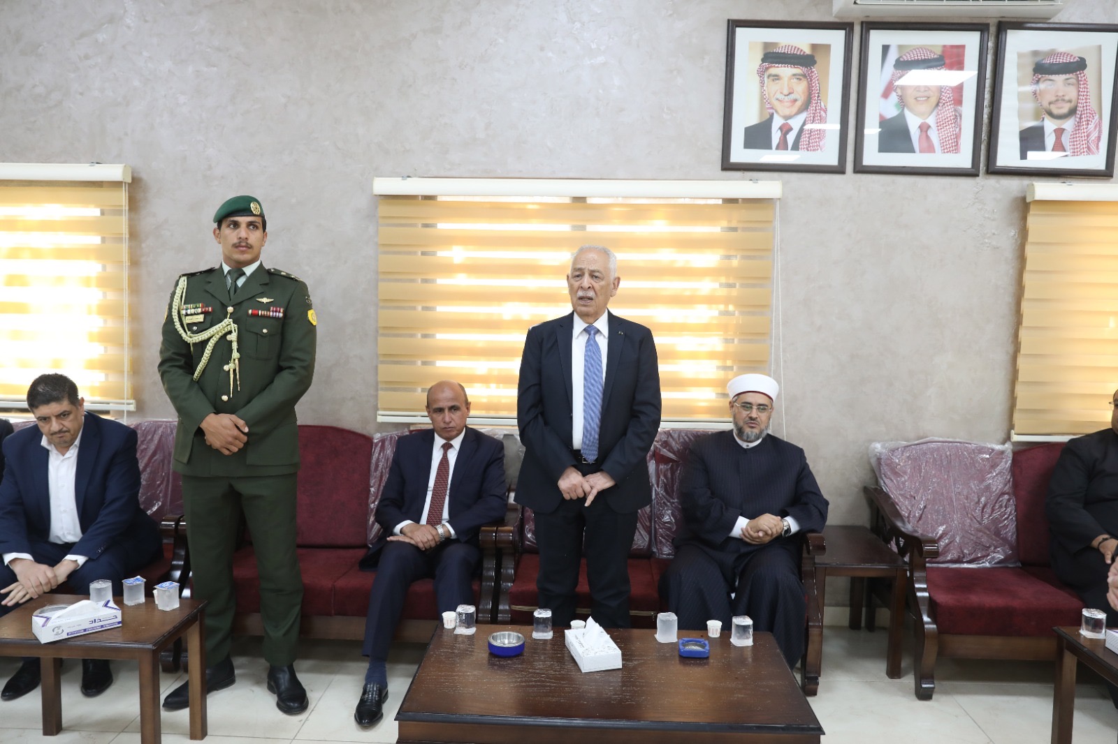 مندوبا عن الملك وولي العهد. العيسوي يعزي عشائر الفراية والزيادين والمعايطة