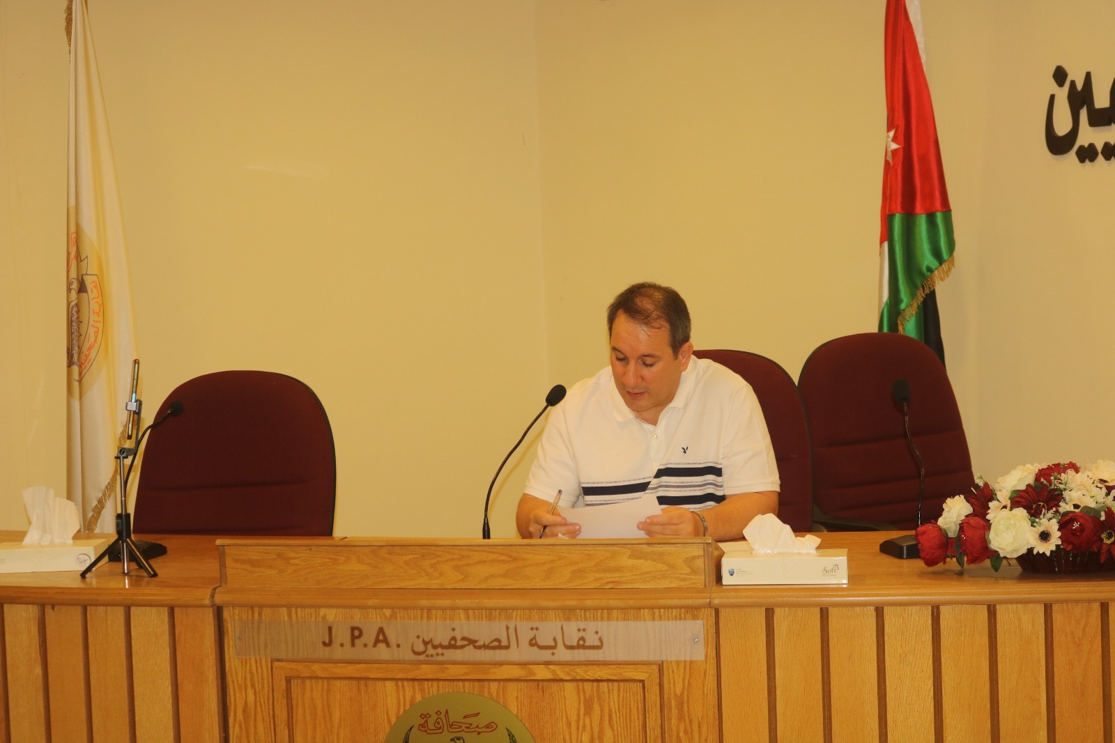 ناشرو المواقع الإخبارية الإلكترونية يشكلون ثلاث لجان لحل ازمتها مع نقابة الصحفيين "صور"