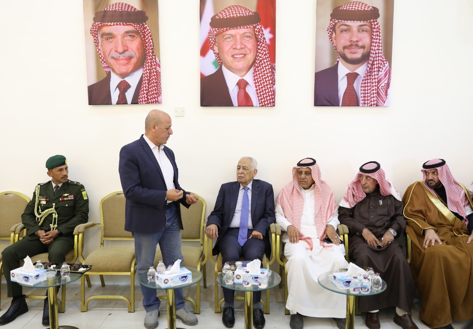 *مندوبا عن الملك وولي العهد. العيسوي يقدم واجب العزاء لــ(6) عشائر أردنية*