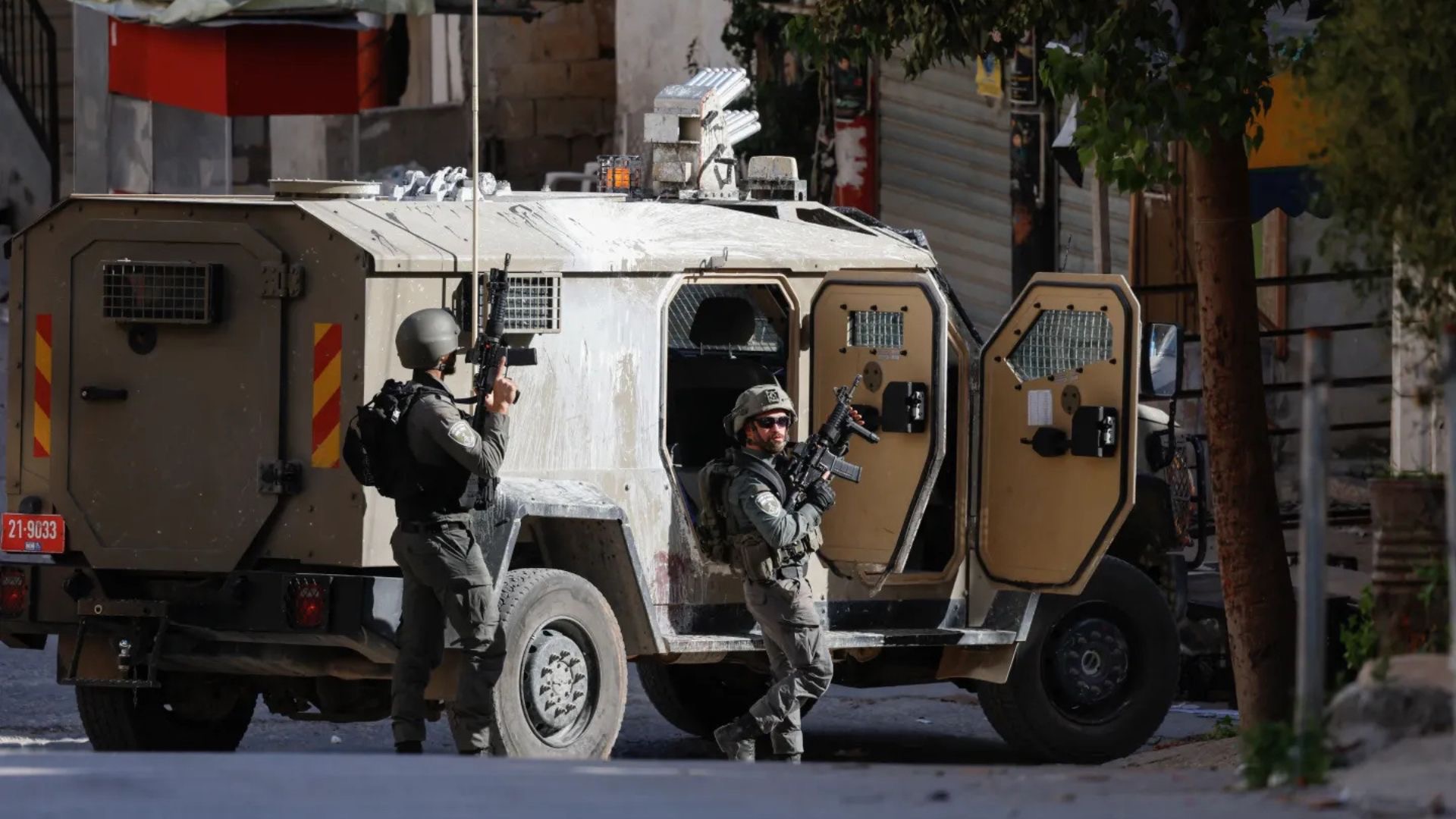 صورة حول : استشهاد فلسطيني واعتقال 18 بالضفة الغربية استشهاد فلسطيني واعتقال 18 بالضفة الغربية