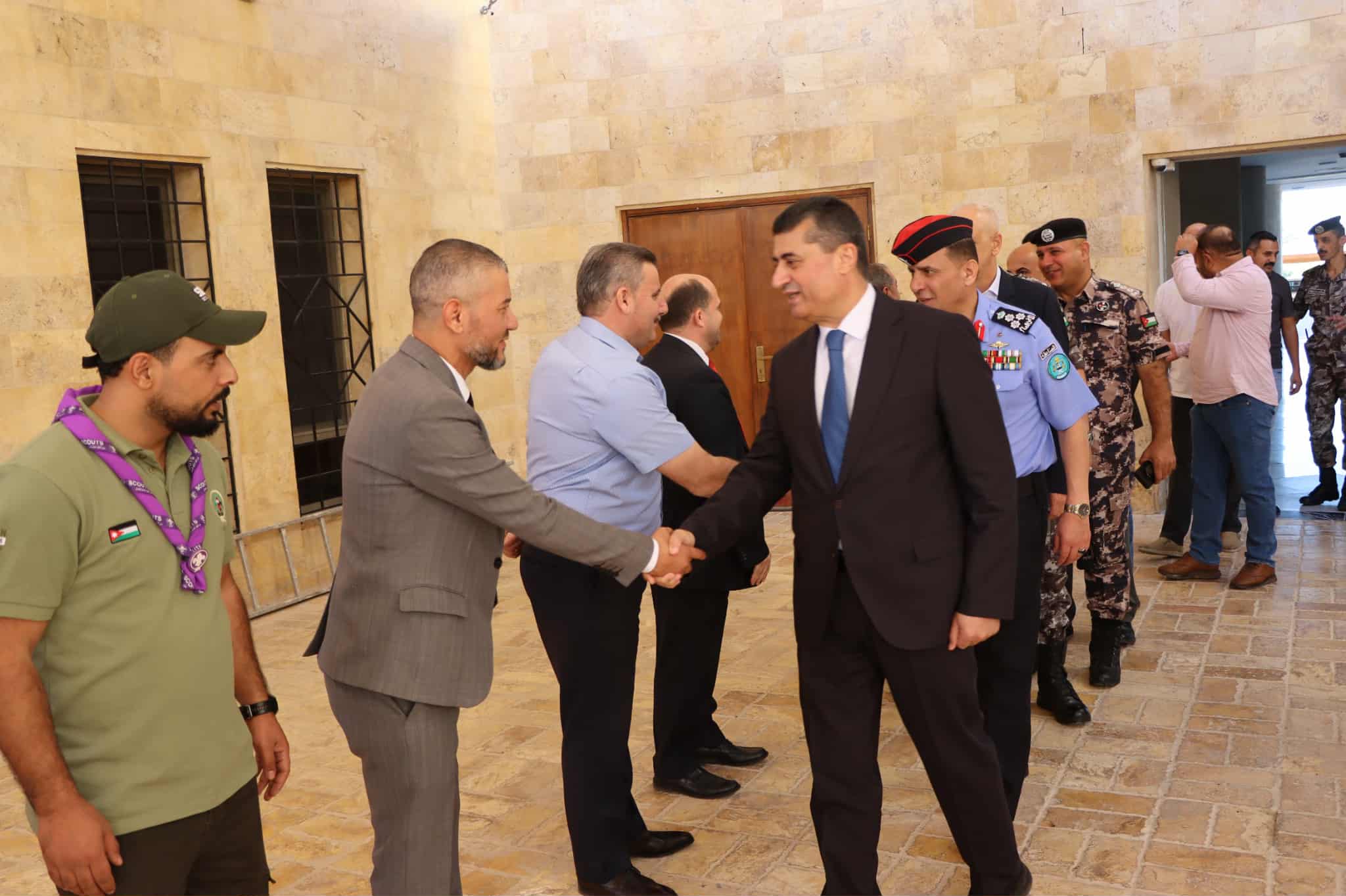 تربية العقبة تحتفل بيوم المعلم العالمي"صور"