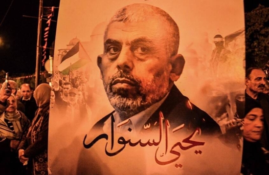 بالفيديو.. الاحتلال ينشر مشاهد جديدة ليحيى السنوار قبل اغتياله في رفح