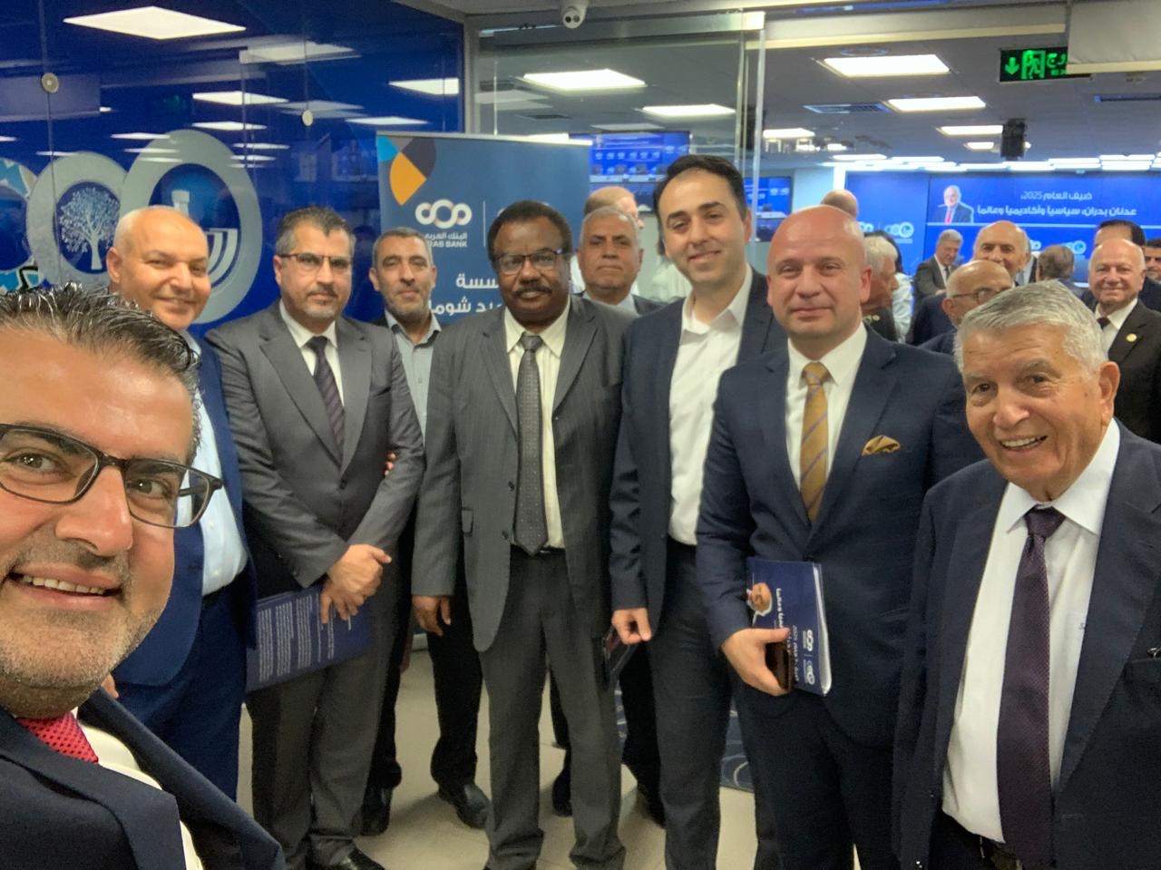 جامعة البترا تشارك في الاحتفال التكريمي لمؤسسة شومان بالدكتور عدنان بدران