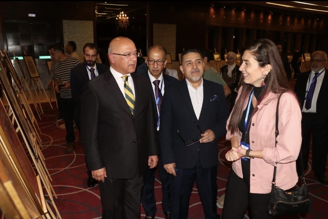 الملتقى الأردني للخط العربي والزخرفة الإسلامية ينظم معرضاً للخط العربي في عمّان