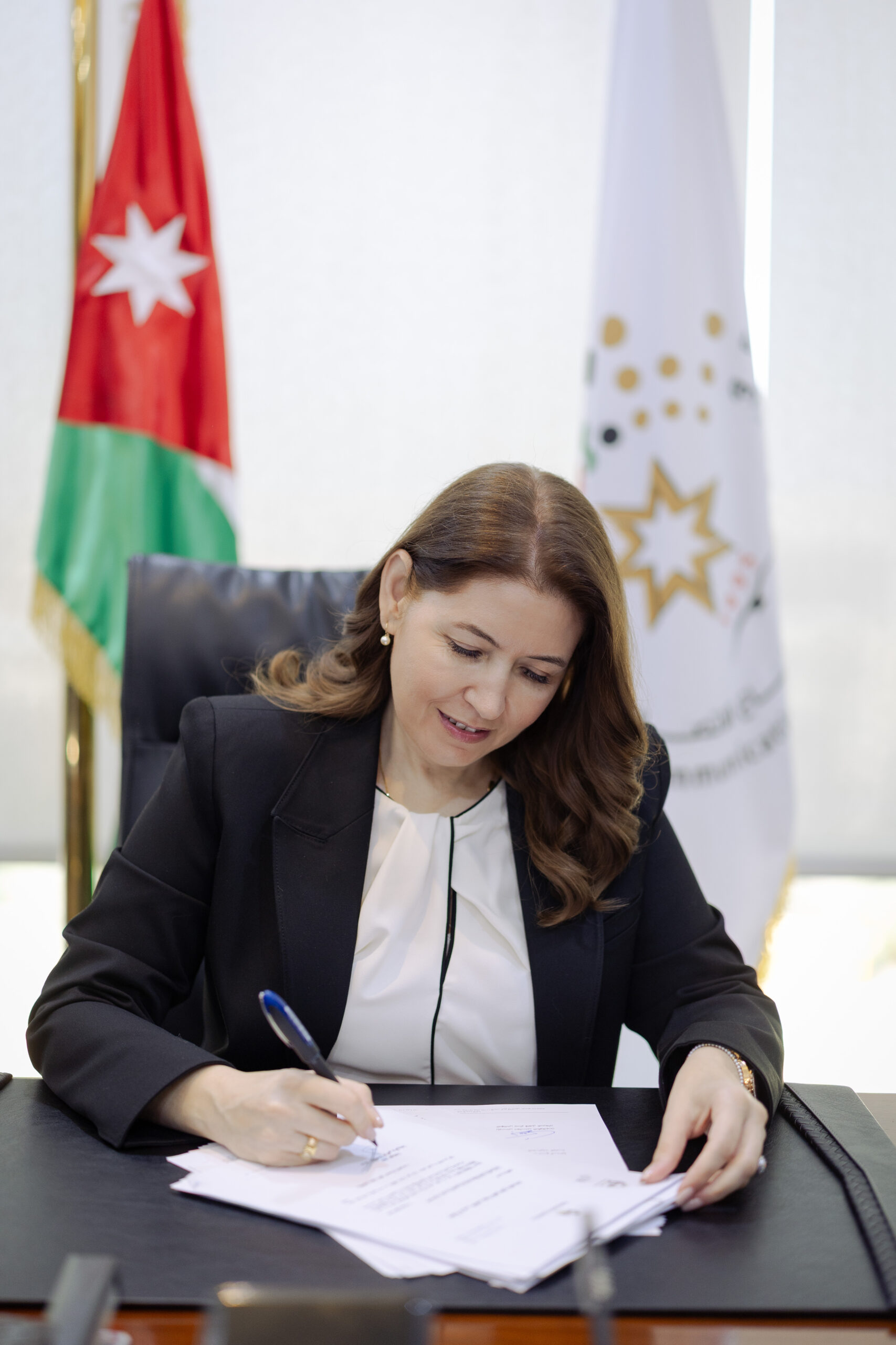 صورة حول : في اليوم العالمي للبريد 2025 " البريد في خدمة الإنسان: خدمة محلية وعالمية " في اليوم العالمي للبريد 2025 " البريد في خدمة الإنسان: خدمة محلية وعالمية "