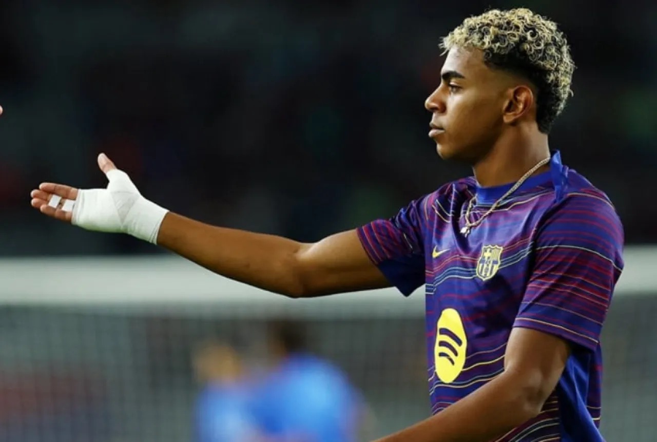 صورة حول : كواليس خفية تهز علاقة برشلونة بلامين يامال كواليس خفية تهز علاقة برشلونة بلامين يامال