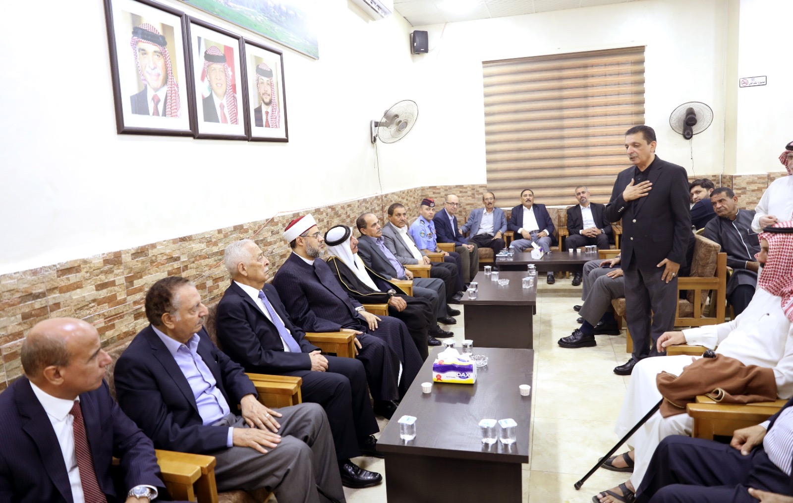 مندوبا عن الملك وولي العهد. العيسوي يعزي عشائر الفراية والزيادين والمعايطة