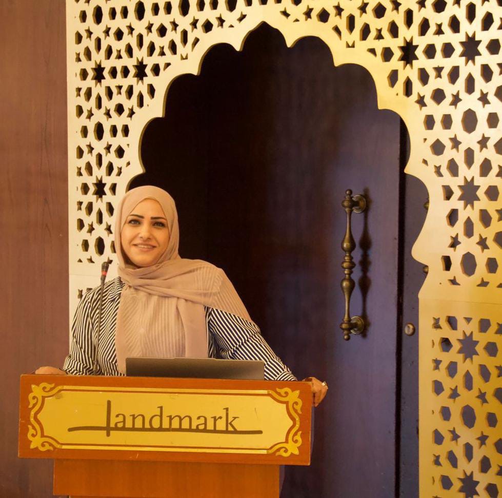 صورة حول : هنا الخميس هنا الخميس