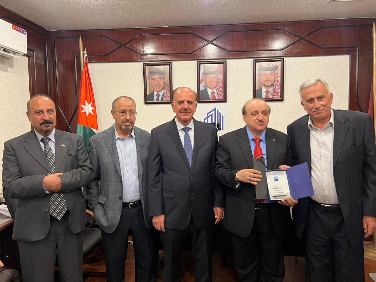 حزب البناء الوطني يحتفي بيوم المعلم ويكرّم نخبة من المربين