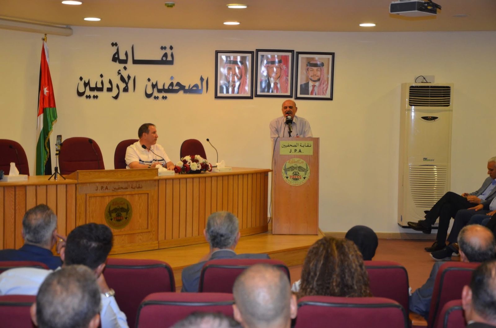 صورة حول : ناشرو المواقع الإخبارية الإلكترونية يشكلون ثلاث لجان لحل ازمتها مع نقابة الصحفيين "صور" ناشرو المواقع الإخبارية الإلكترونية يشكلون ثلاث لجان لحل ازمتها مع نقابة الصحفيين "صور"